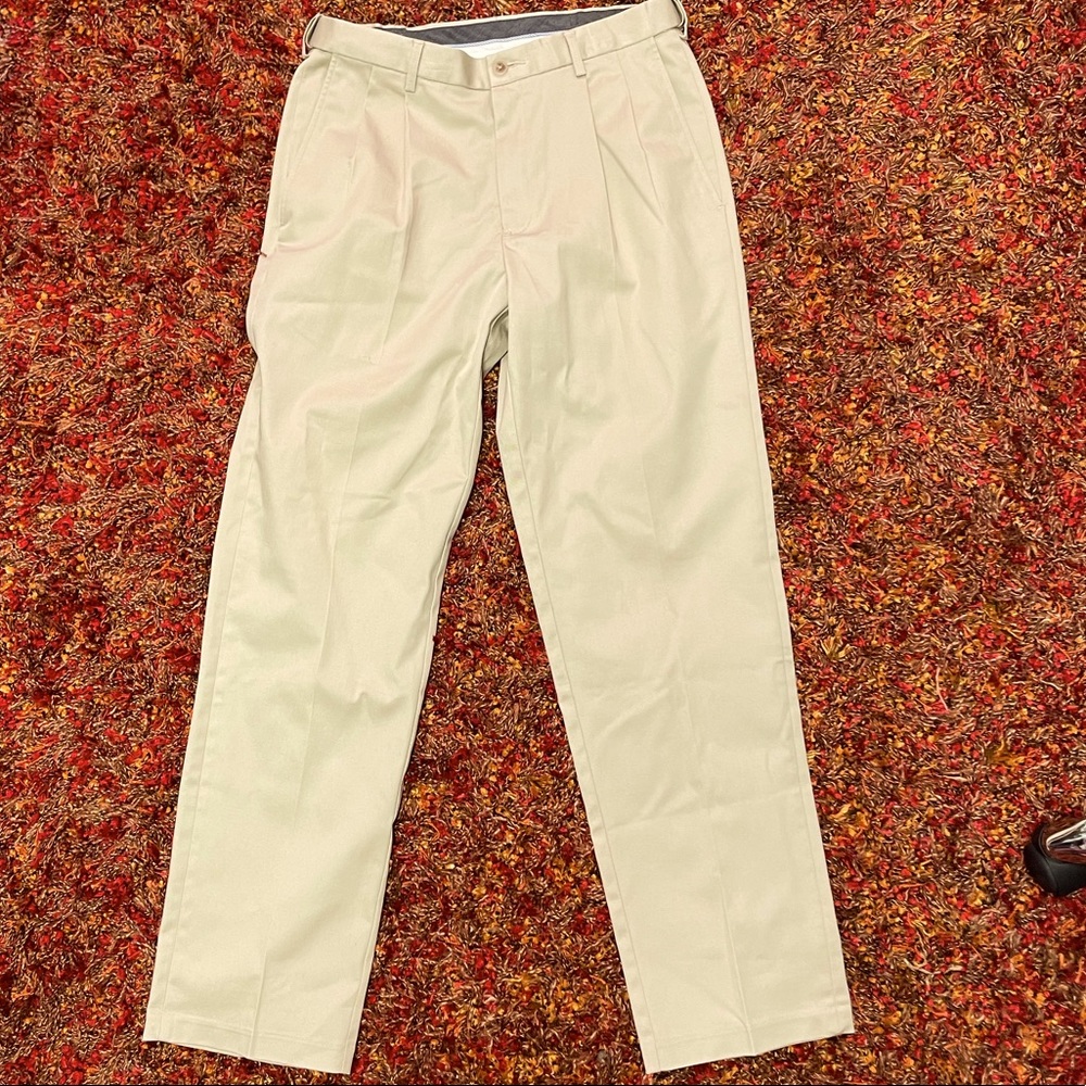 Haggar Premium No Iron Kkaki Pants